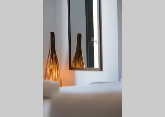Downtown Sunny Apartment
